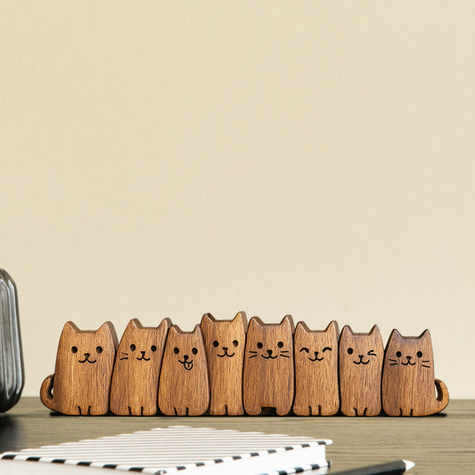 Hand Carving Wooden Cat Figurine, Cute Wood Kitten Sculpture Desk Decor, Handmade Gift for Her, Mom and Cat Lovers, Minimalist Bookshelf Office Ornament